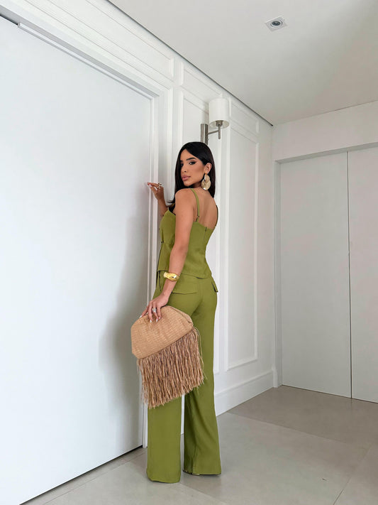 Conjunto Alissa Verde vendido/preto disponível