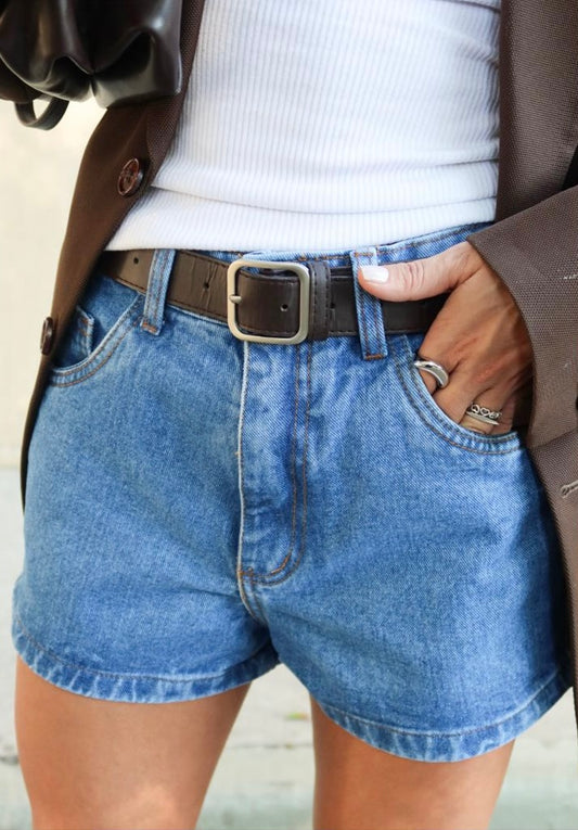 Short jeans